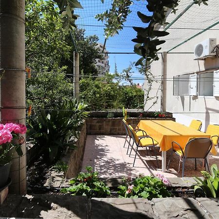 Apartments Nina Beach Makarska Exterior foto