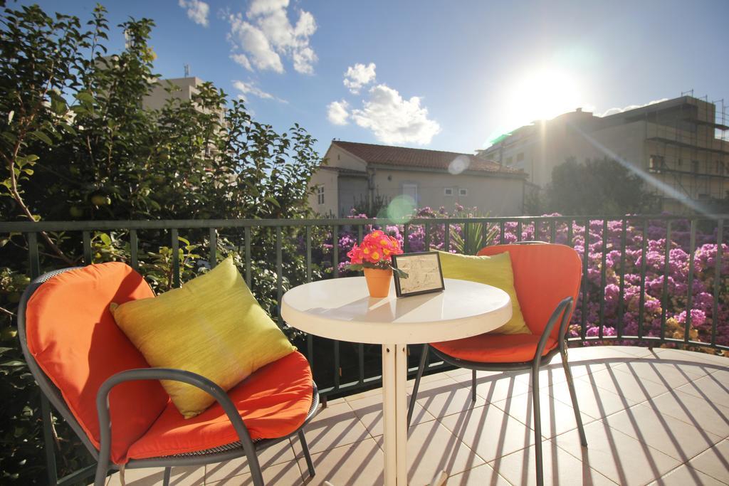 Apartments Nina Beach Makarska Exterior foto