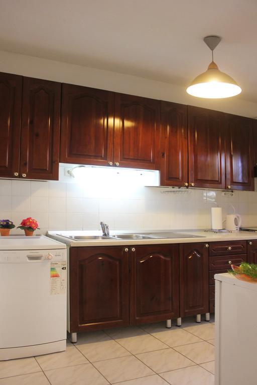 Apartments Nina Beach Makarska Exterior foto