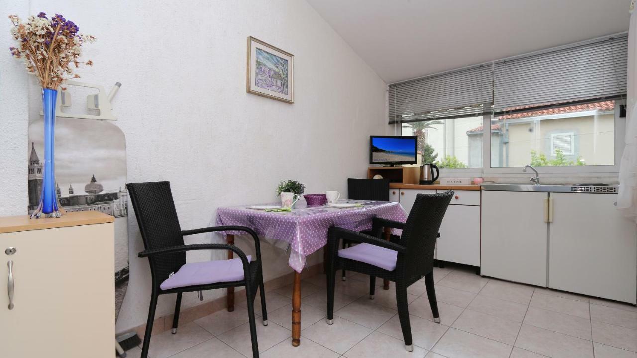 Apartments Nina Beach Makarska Exterior foto