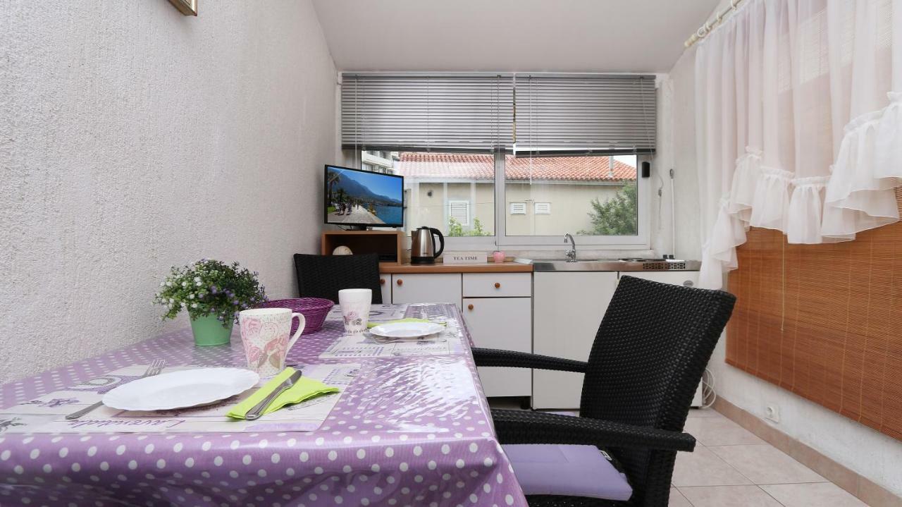 Apartments Nina Beach Makarska Exterior foto