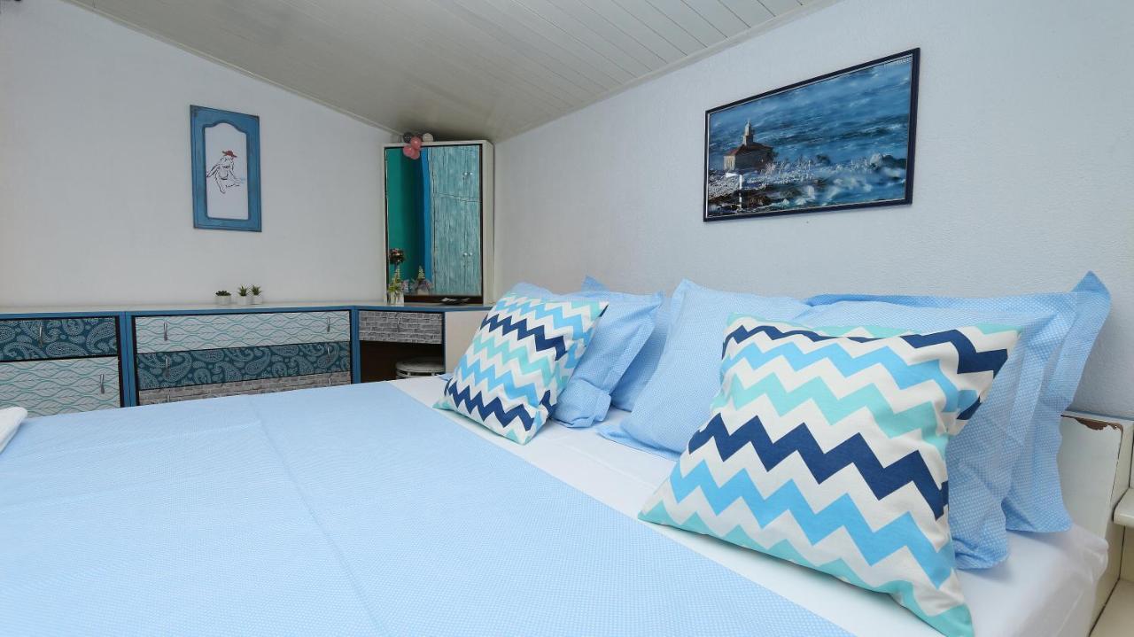 Apartments Nina Beach Makarska Exterior foto